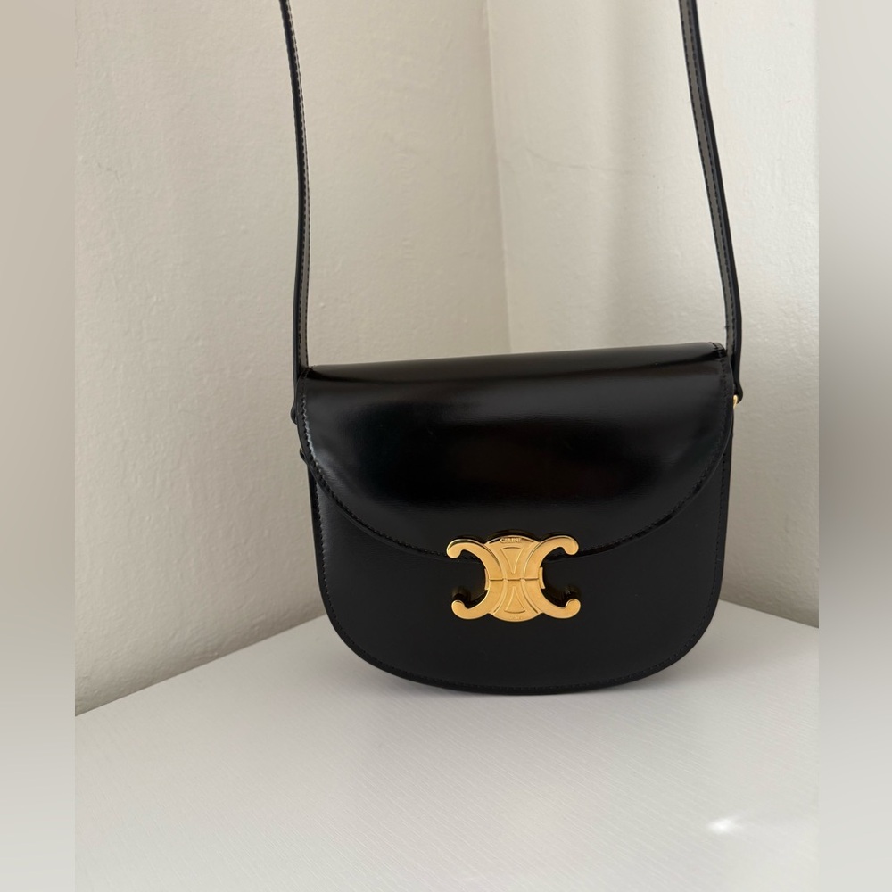 CELINE Teen Besace Clea Triomphe Bag